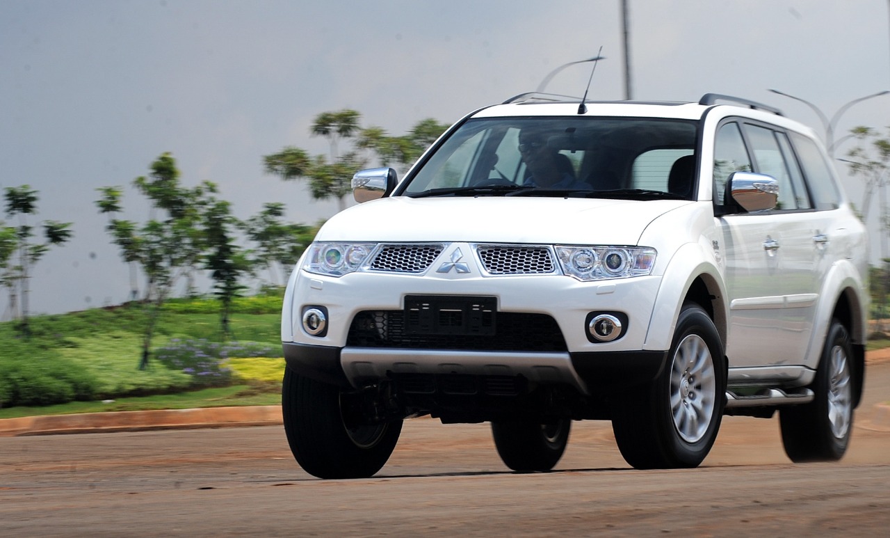 Intip Daftar Harga Mobil Bekas Mitsubishi Pajero Sport 2012, Tipe Dakar 4x2 Menggiurkan