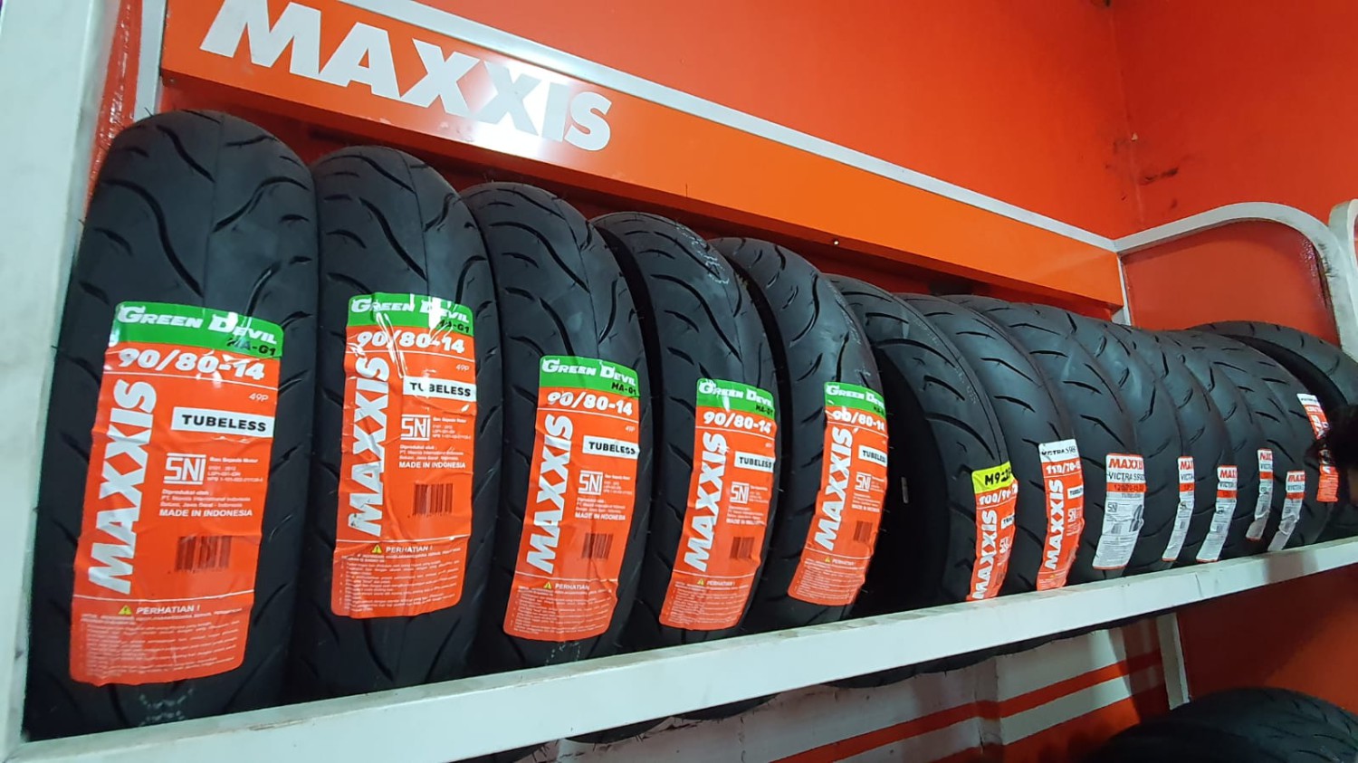 Ini Kelebihan Ban Motor yang Punya Dual Compound, Lebih Awet?