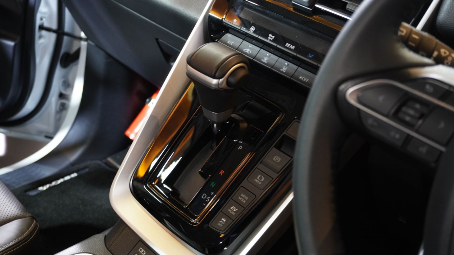 Terlihat Sepele, Ini Kesalahan Harian yang Bikin Mobil Cepat Rusak