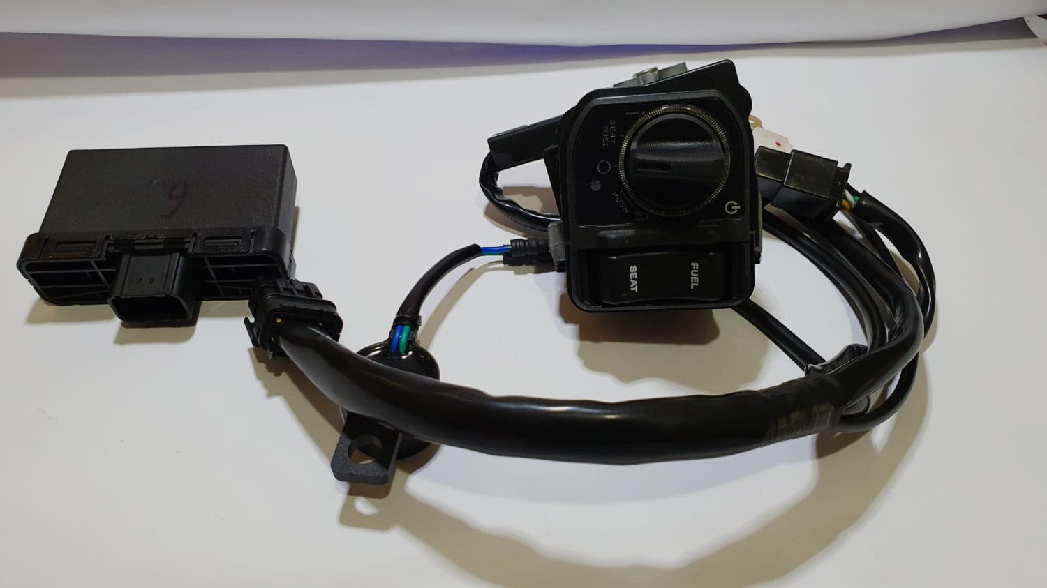 Ternyata Gampang! Begini Cara Ubah Kunci Biasa di Motor Jadi Keyless