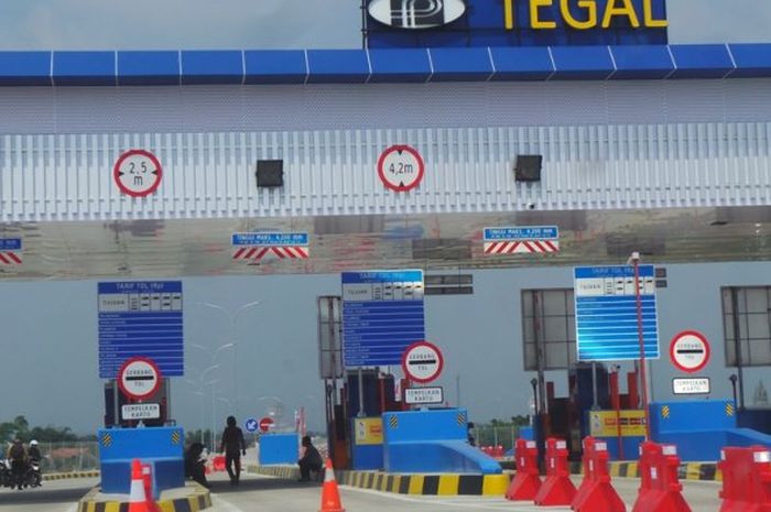 Sering Terjadi Saat Mudik, Ini Bahaya Mundur di Tol karena Kelewatan Exit