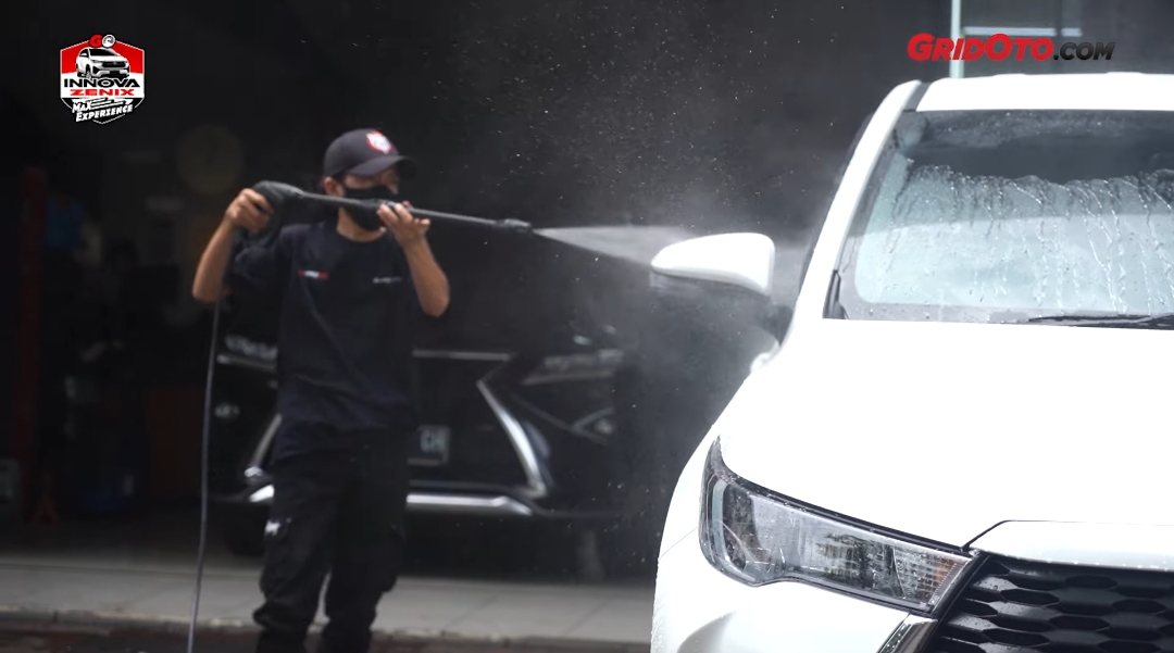 Ini Sebabnya Harus Cuci Mobil Bekas Secara Rutin Walau Jarang Dipakai