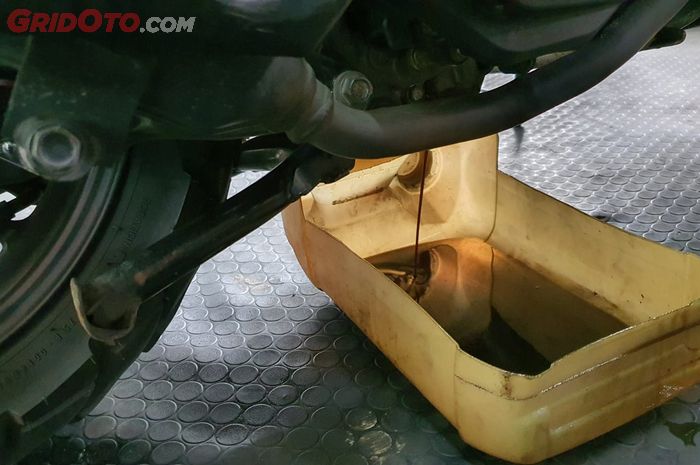 Ternyata Ini Fungsi Ring Yang Ada Di Baut Pembuangan Oli Motor Bekas