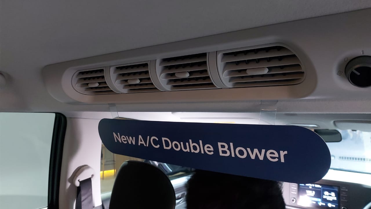 Membersihkan Blower AC Mobil Ternyata Bisa Hilangkan Bau Apek