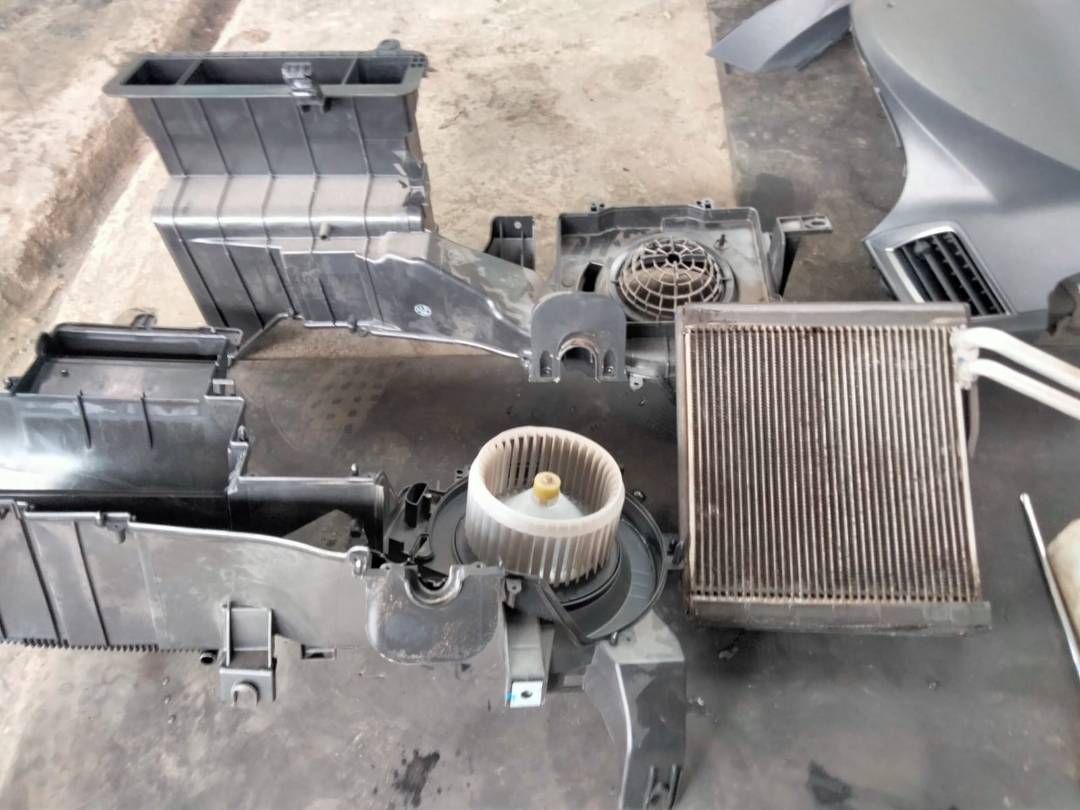 AC Mobil Enggak Dingin Bukan Dari Freon Kurang, Bisa Karena Ini