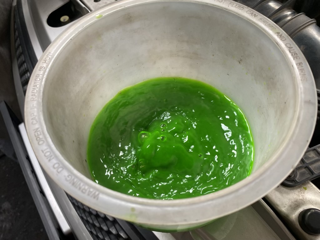 Jangan Abaikan Air Radiator Mobil Bekas Sering Kurang, Bisa Bocor Dari Sini