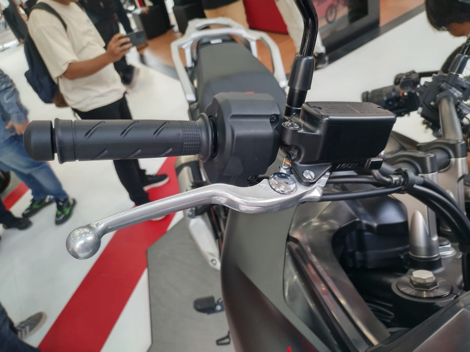 Begini Cara Mengatasi Rem Motor Bekas Terasa Blong Saat Turing Pulang Kampung