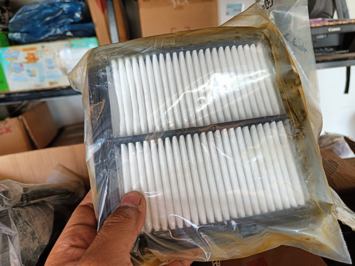 Libur Akhir Tahun, Cek Kebersihan Filter Udara Mobil Biar Irit BBM