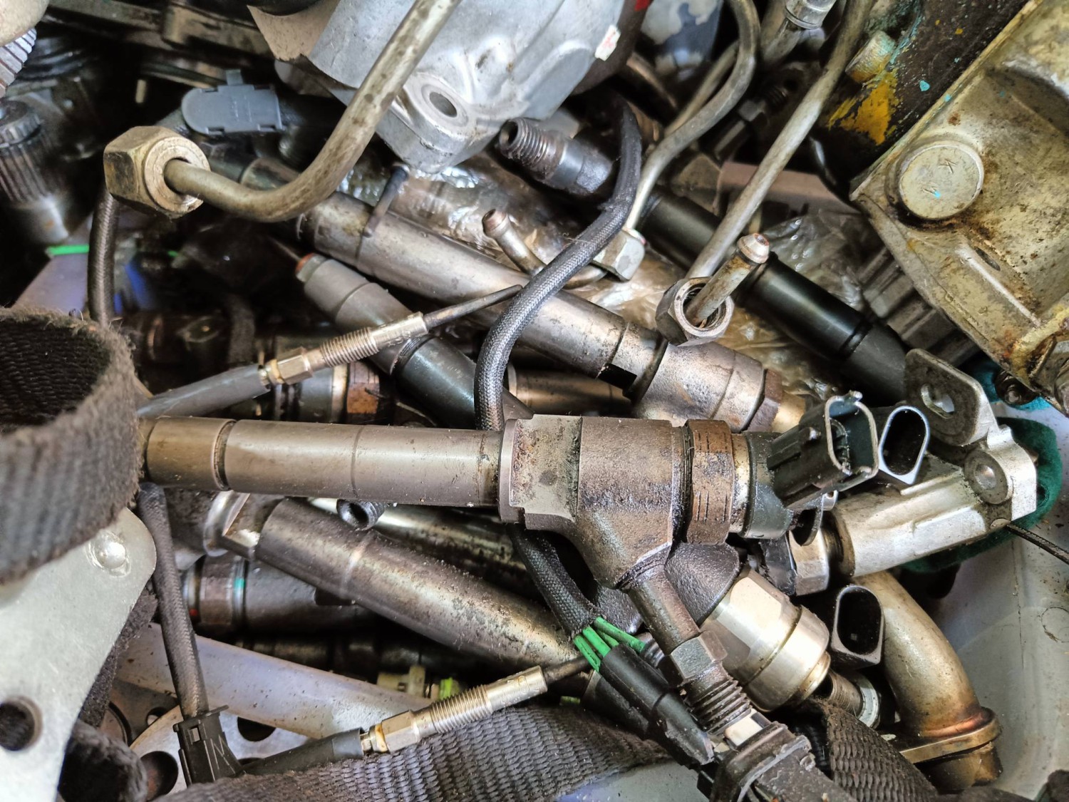 Enggak Disarankan Bersihkan FIlter Solar, Bengkel Kasih Tahu Alasannya