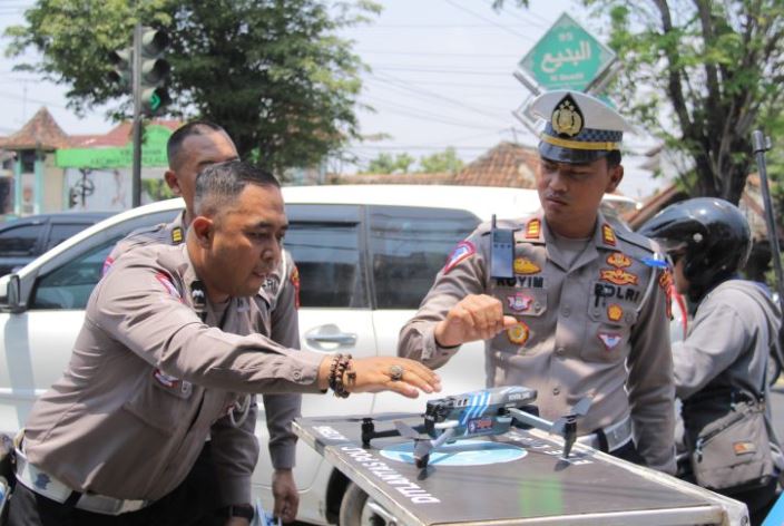 Mata-mata Polisi Terbang di Langit Cibubur, Buru Pengendara yang  Lakukan 10 Hal Ini