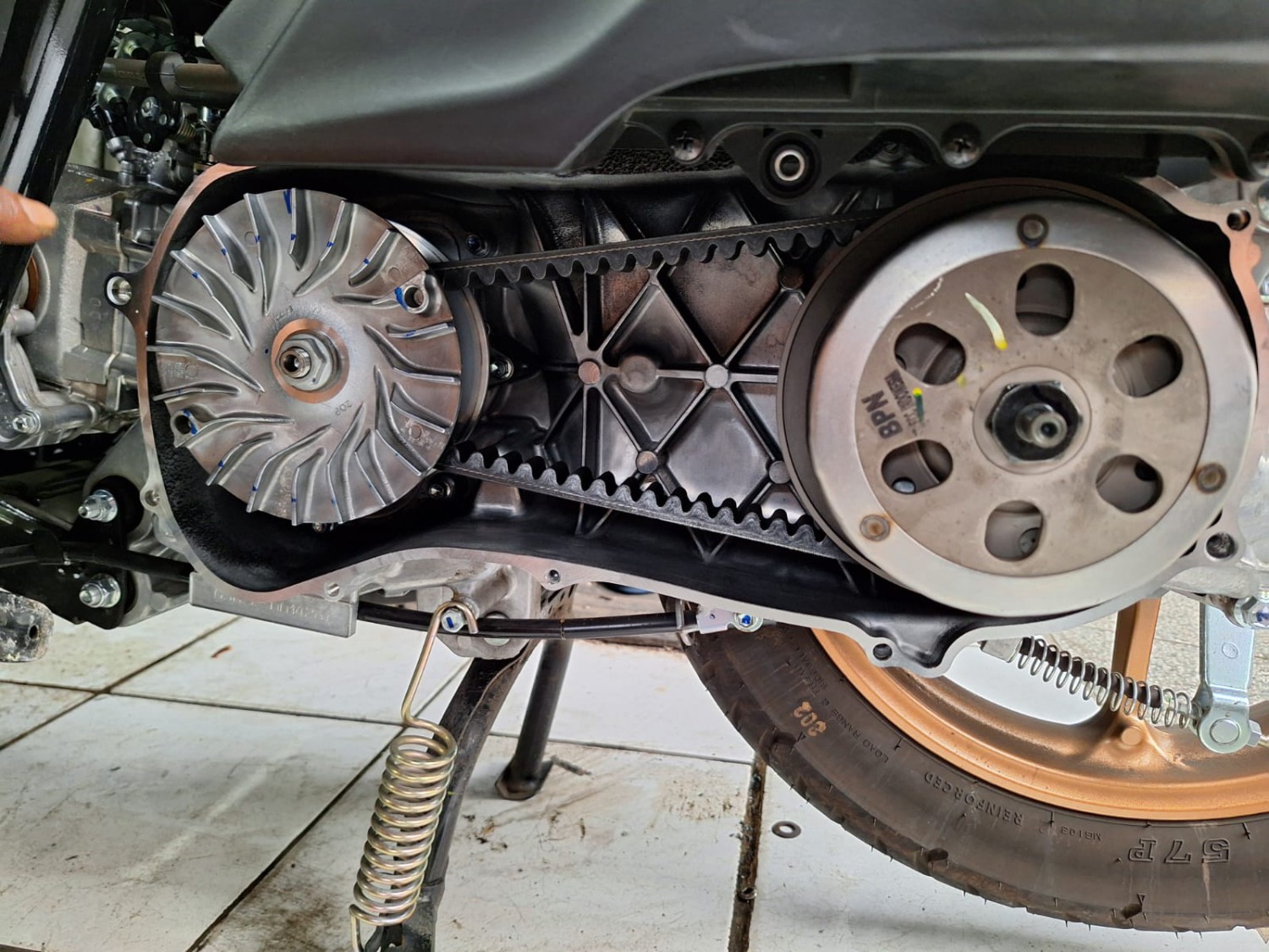 Inilah Efek Samping Ganti Per Sentrifugal CVT Motor Matic Lebih Keras