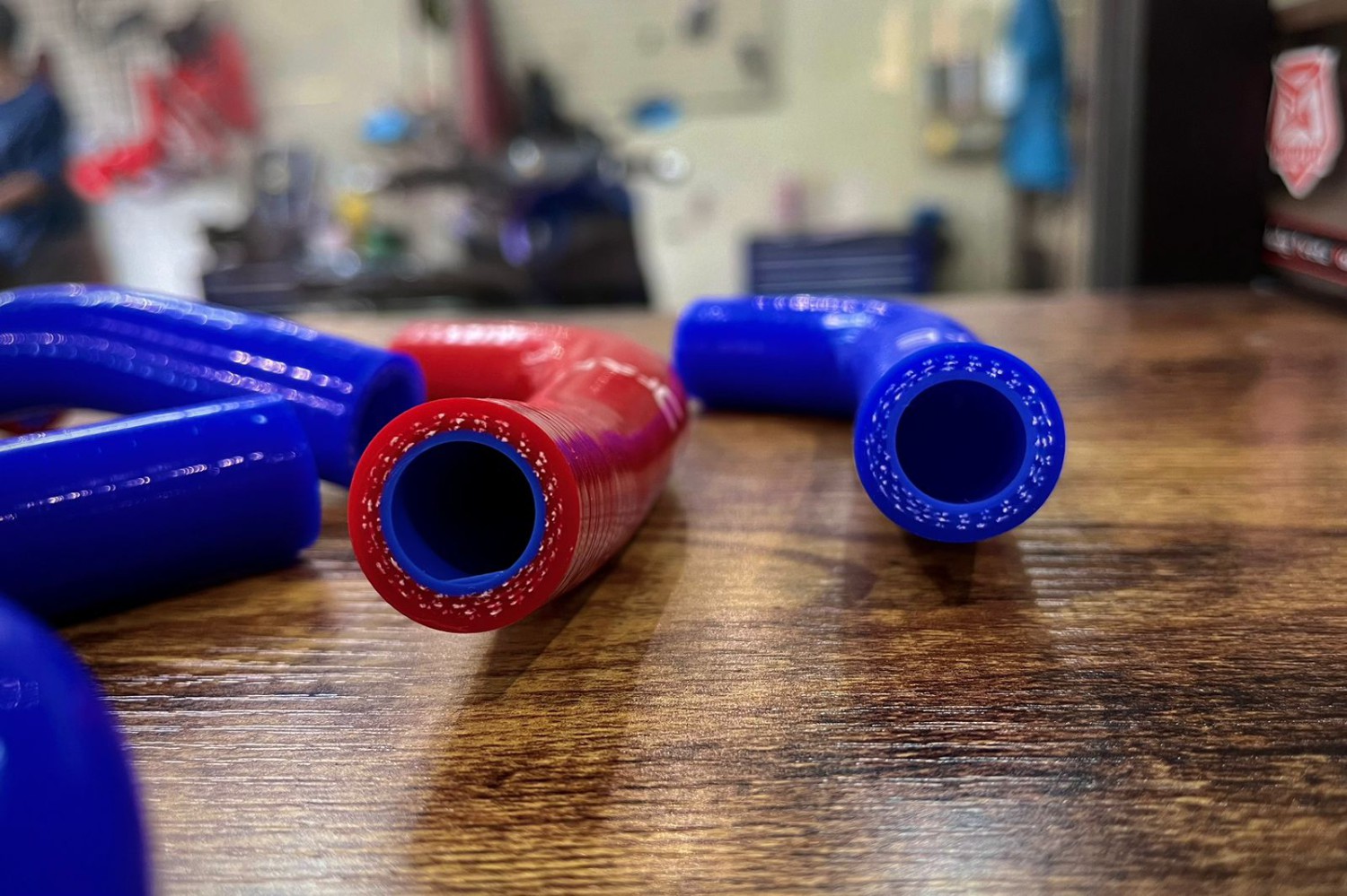 Bukan Cuma Keren, Ini Kelebihan Pasang Slang Radiator Aftermarket di Mobil