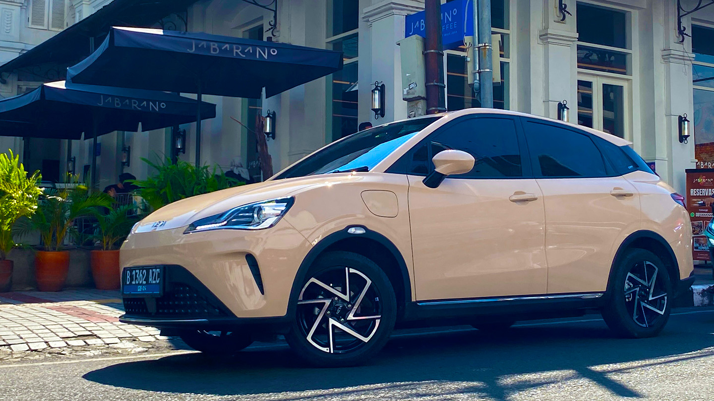 Canggih, Mobil Listrik NETA V-II Bisa Parkir Paralel Cepat dan Mudah Berkat Mode Canggih Ini