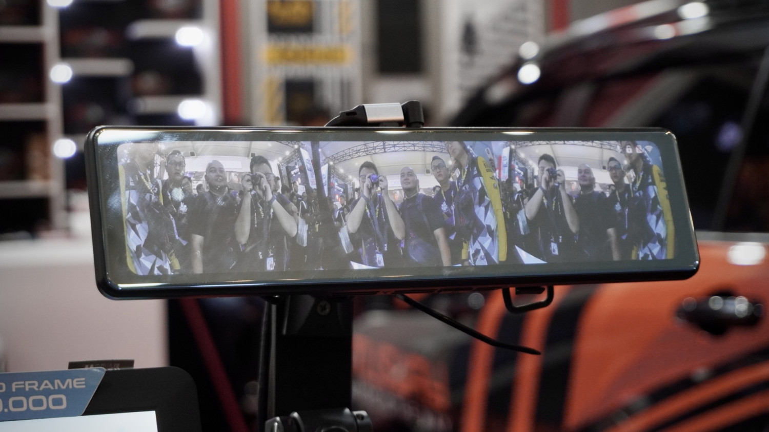 Bukan Sekadar Merekam Jalan, Ini Alasan Ladies Perlu Pasang Dashcam di Mobil