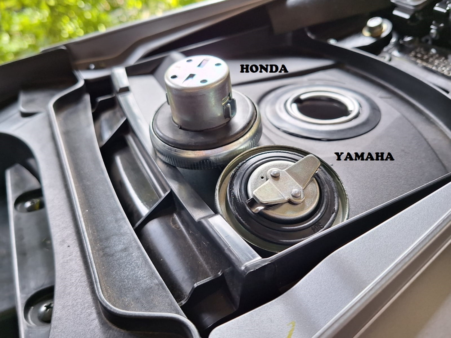 Honda, Yamaha, Anti Nyangkut, Ini Kelebihan Tutup Tangki Honda Dipasang ke Motor Matik Yamaha