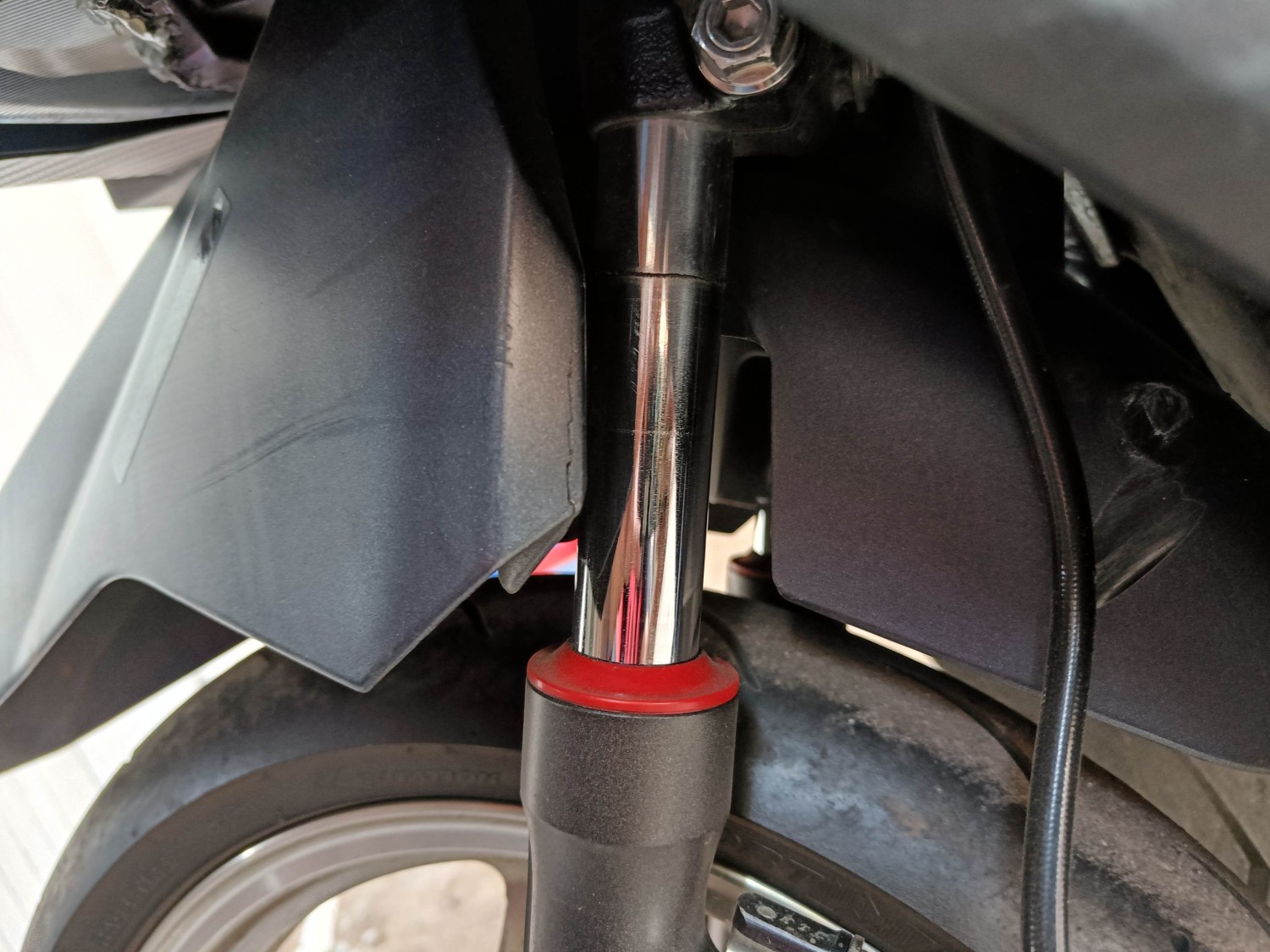 Tanda Oli Sokbreker Depan Minta Diganti yang Jarang Orang Sadar