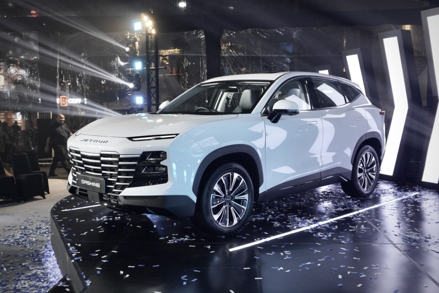 Cara Baru Beli Mobil JETOUR Dashing Unik, Konsumen Dapat Bunga Deposito Juga