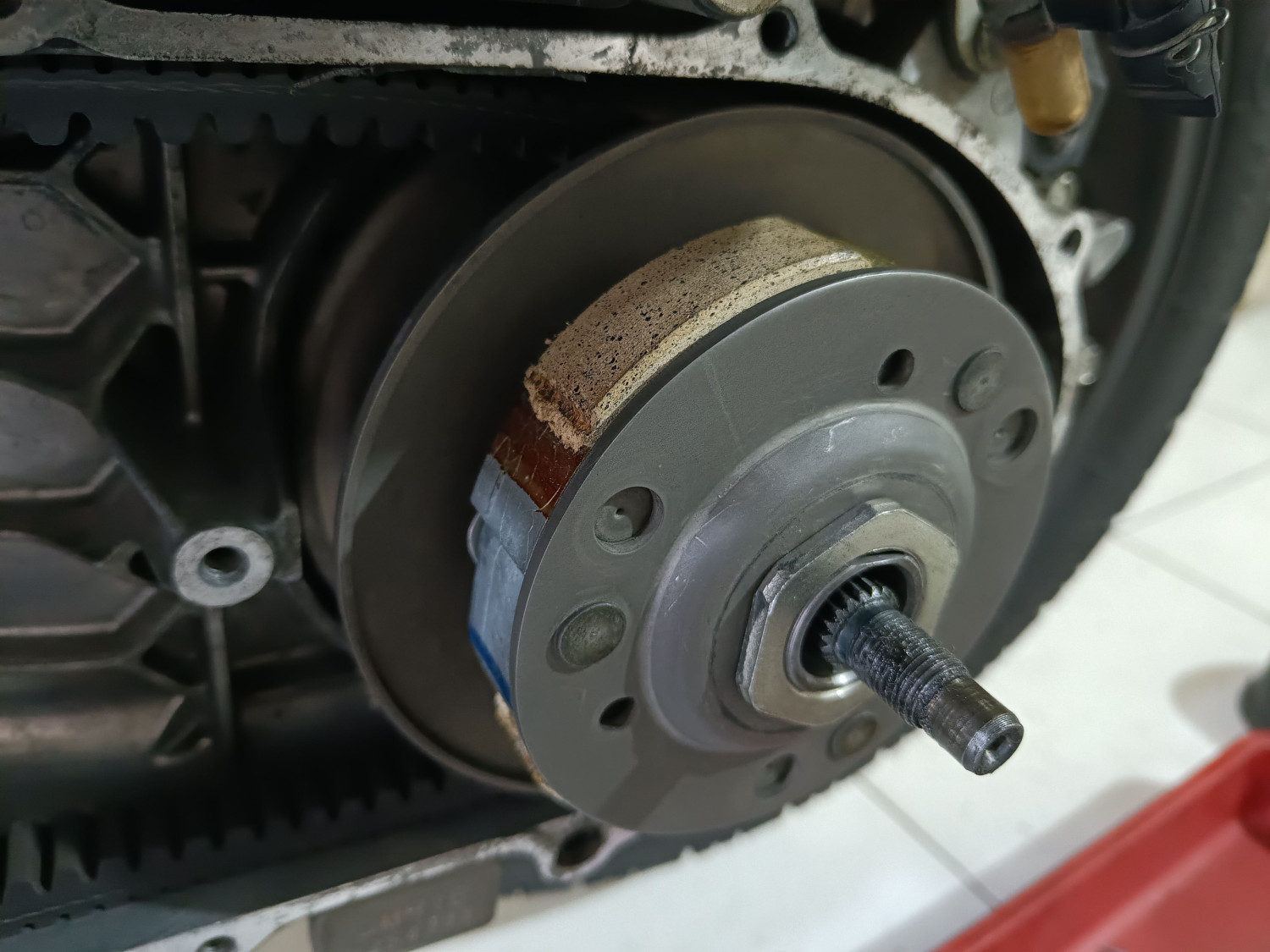 Banyak Ruginya! Begini Ciri Kampas Ganda Motor Matic Minta Diganti
