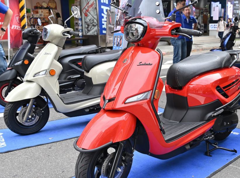 Skutik Retro Saudara Suzuki Access Ini Desainnya Khas Italia, Berfitur Canggih dan Irit BBM