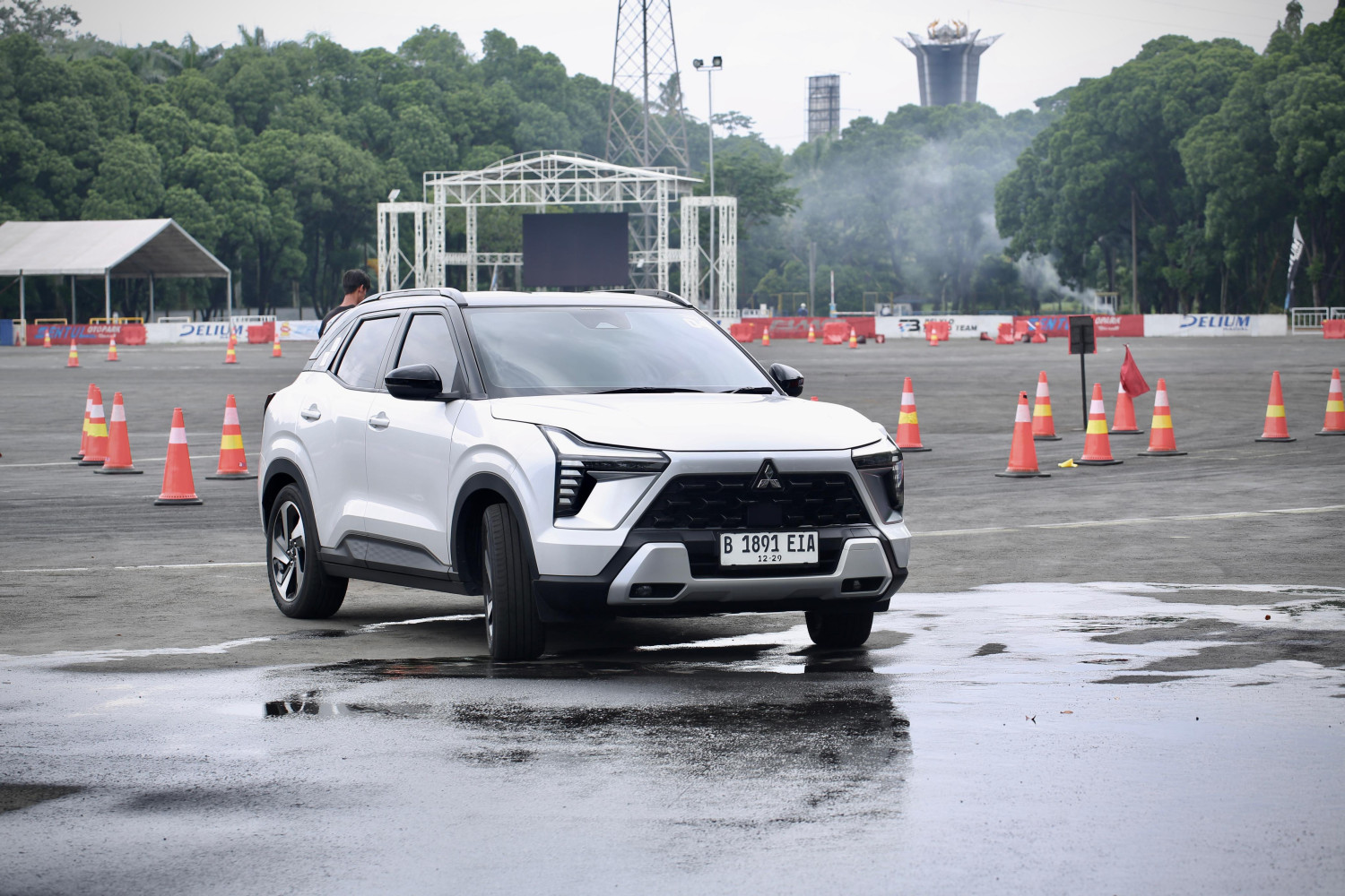 Mitsubishi, Mitsubishi XForce, Aman Melibas Jalan Licin Saat Hujan, Ini Kecanggihan Drive Mode Wet Mitsubishi Xforce