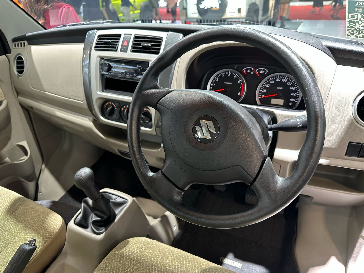Suzuki APV Muat Delapan Orang, Harga Bekasnya Tinggal Segini
