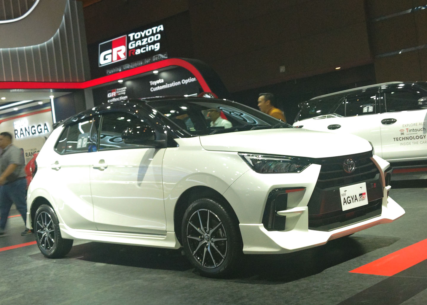 Hatchback Terjangkau, Ini Akselerasi Daihatsu Sirion VS Agya GR Sport