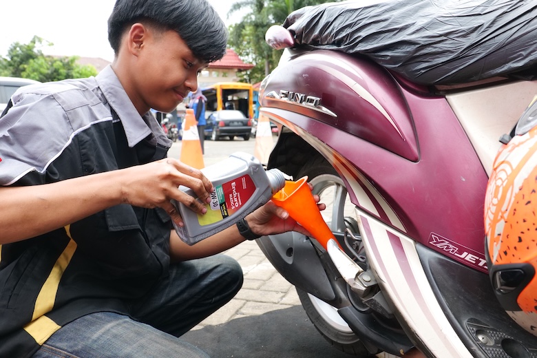 Ramai Isu Harga Oli Naik, Pertamina Lubricants Kasih Penjelasan Begini