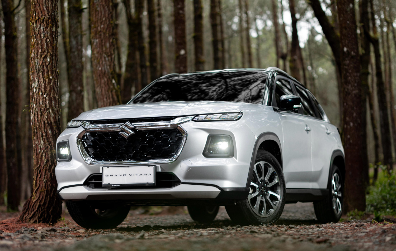 Suzuki , Suzuki Vitara, Suzuki Grand Vitara, Suzuki Ertiga, Promo Suzuki Oktober 2025 XL7 & Ertiga Cashback Rp 30 Juta, Grand Vitara Rp 35 Juta