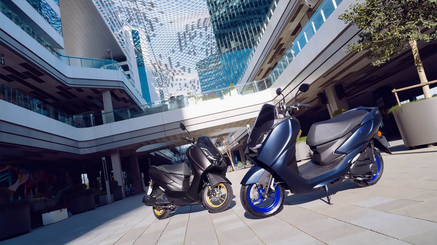 Matic Dek Rata Yamaha Ini Iritnya Tembus 1,8 Liter/100 Km, Punya Warna Sporty Baru