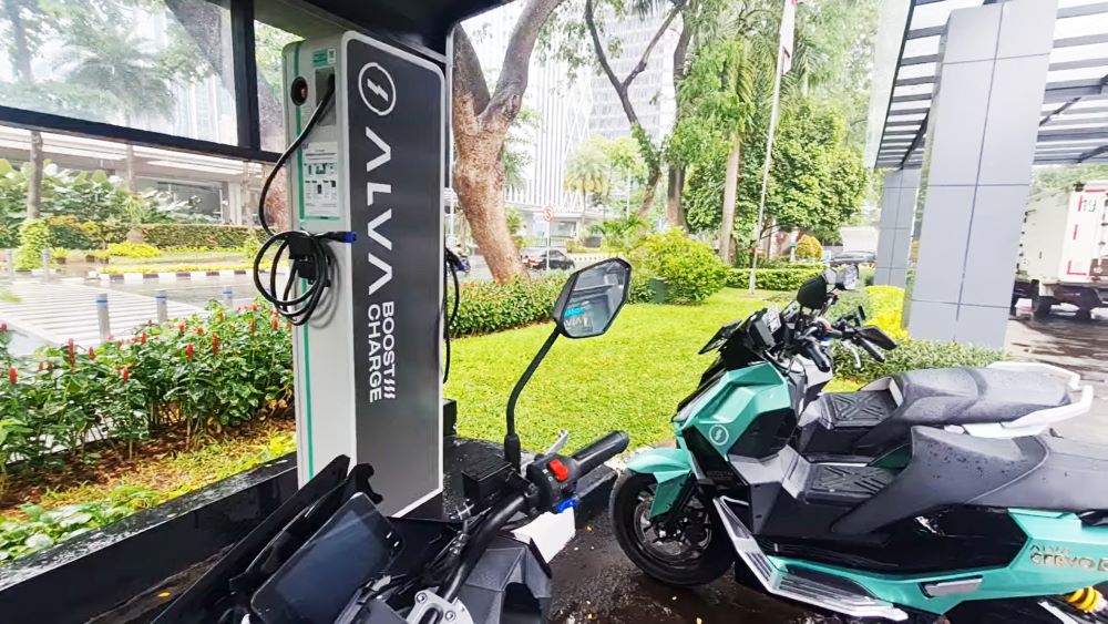 Jelang Libur Lebaran ALVA Perkuat Jaringan Boost Charging Station dan Layanan 24 Jam