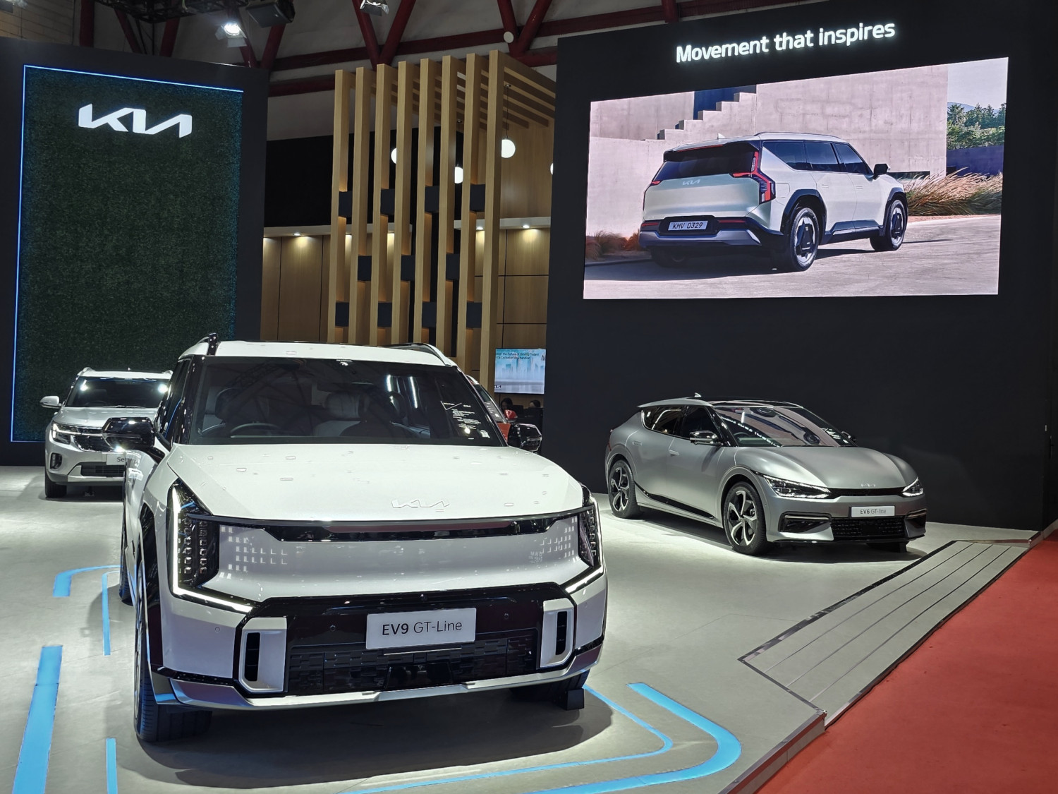 Kia, Kia EV9, Kia EV9 GT Raih Peringkat Pertama Uji Komparatif Auto Bild