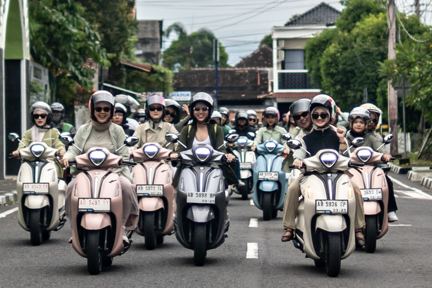Pilihan Motor Matic Berbobot Ringan yang Ramah Buat Perempuan