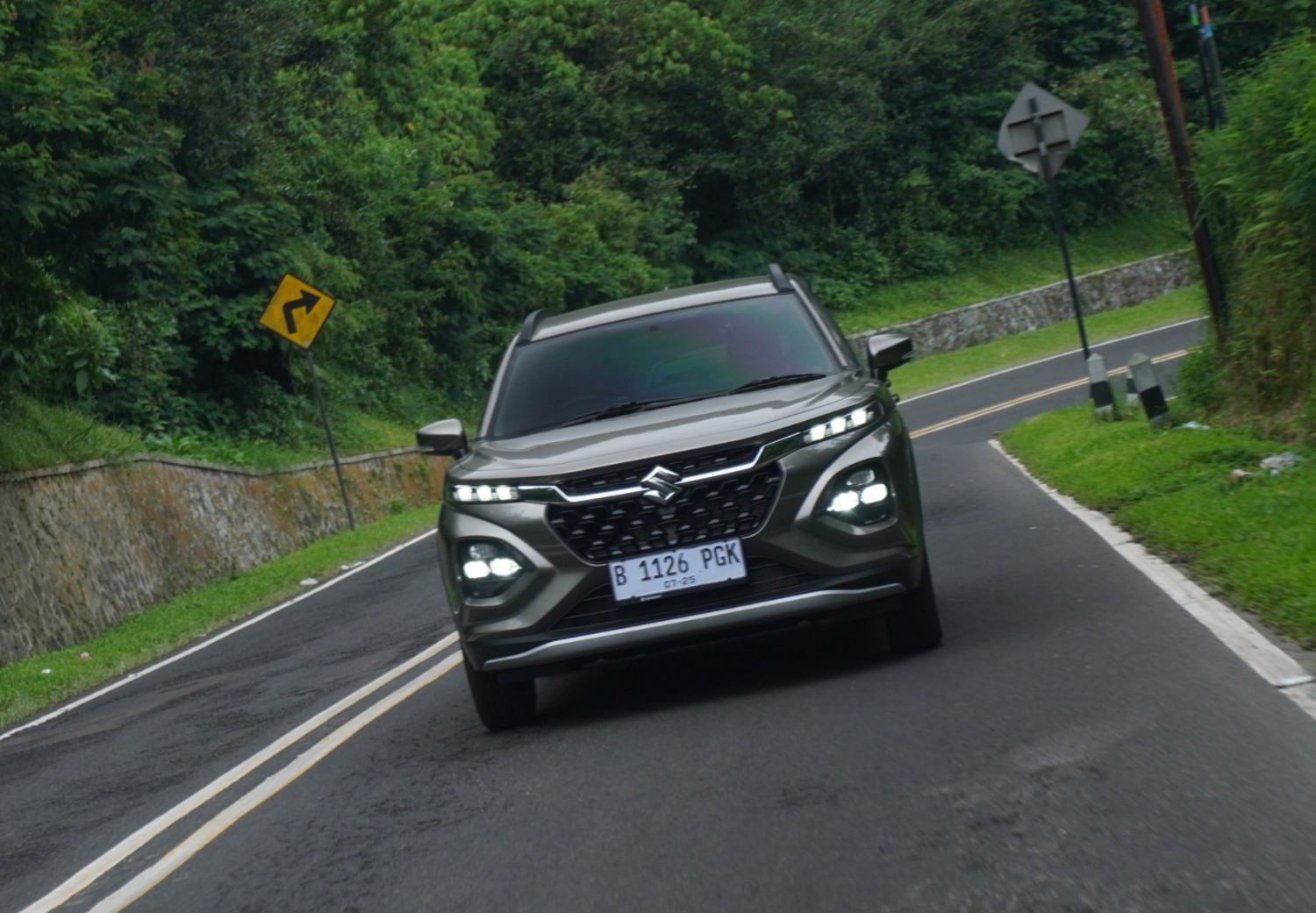 Skema Kredit Suzuki Fronx Tipe Termurah. Cicilan Ringan Mulai Rp 4 Juta Per Bulan