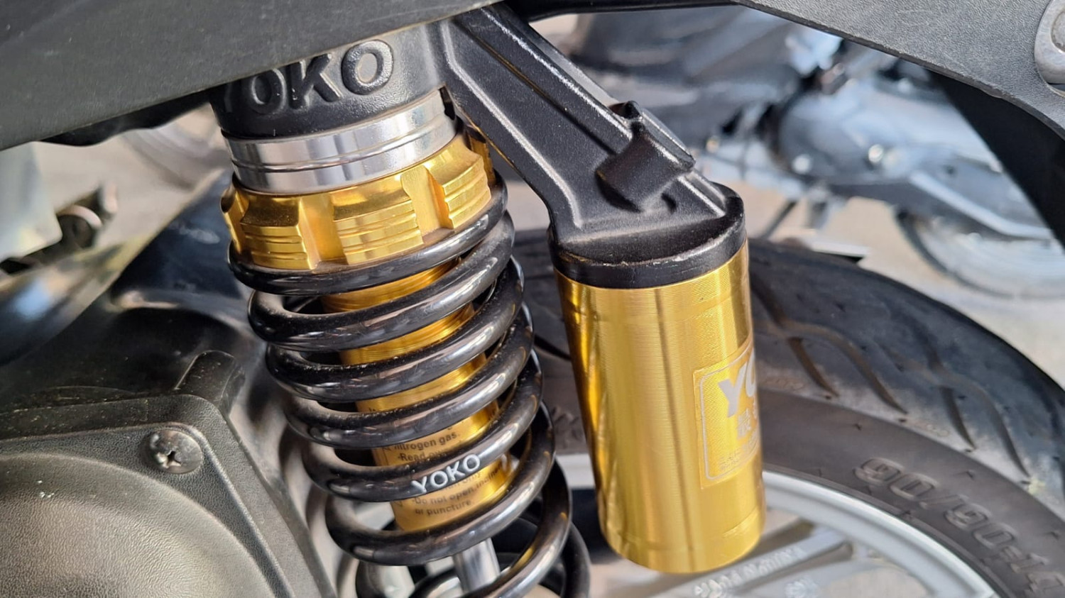 Ternyata Hal Seperti Ini Bisa Memperpendek Usia Sokbreker Motor Bekas