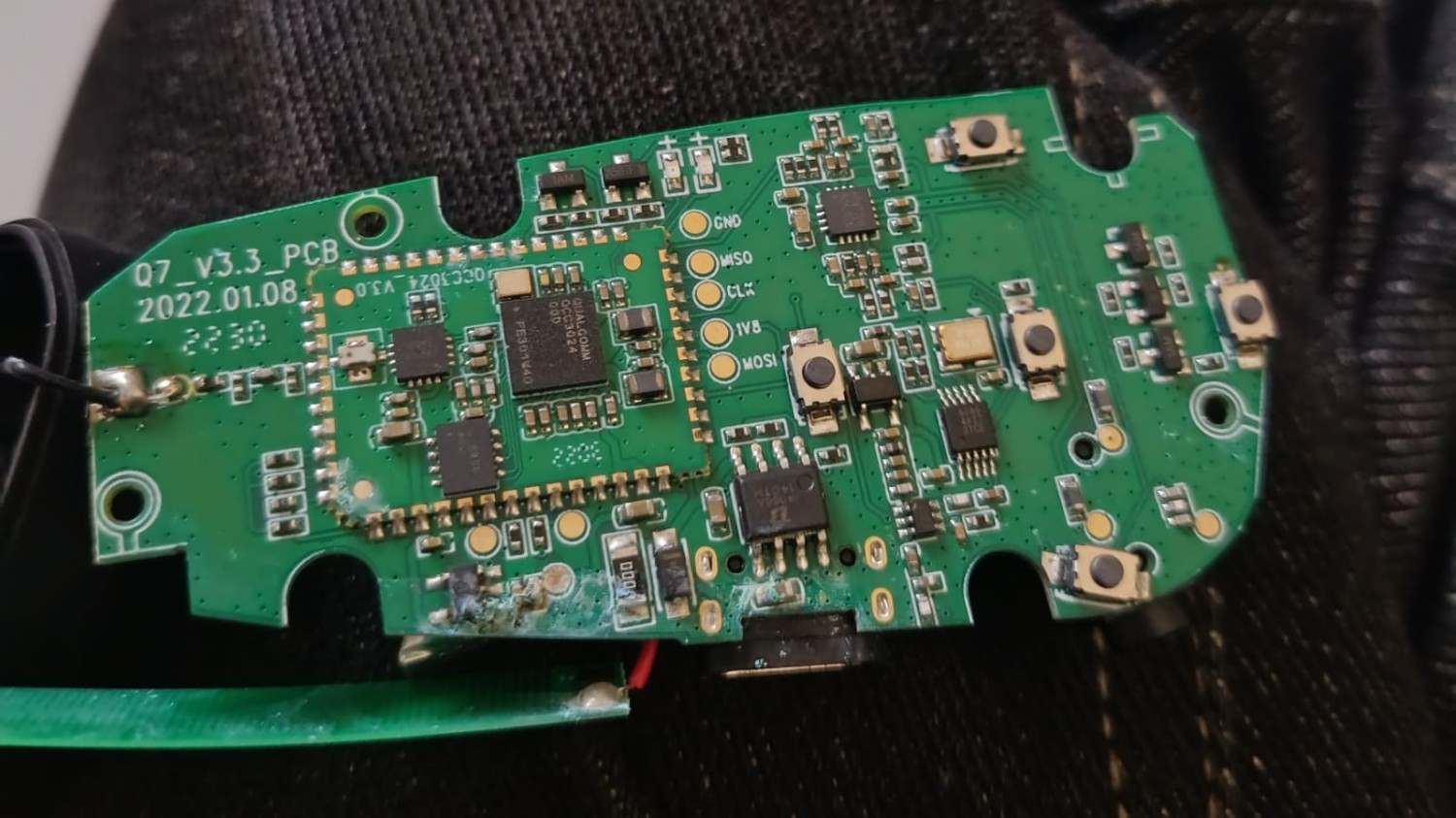 Bukan Soal Harga, Ini yang Menentukan Intercom Helm Aman Dipakai Saat Hujan