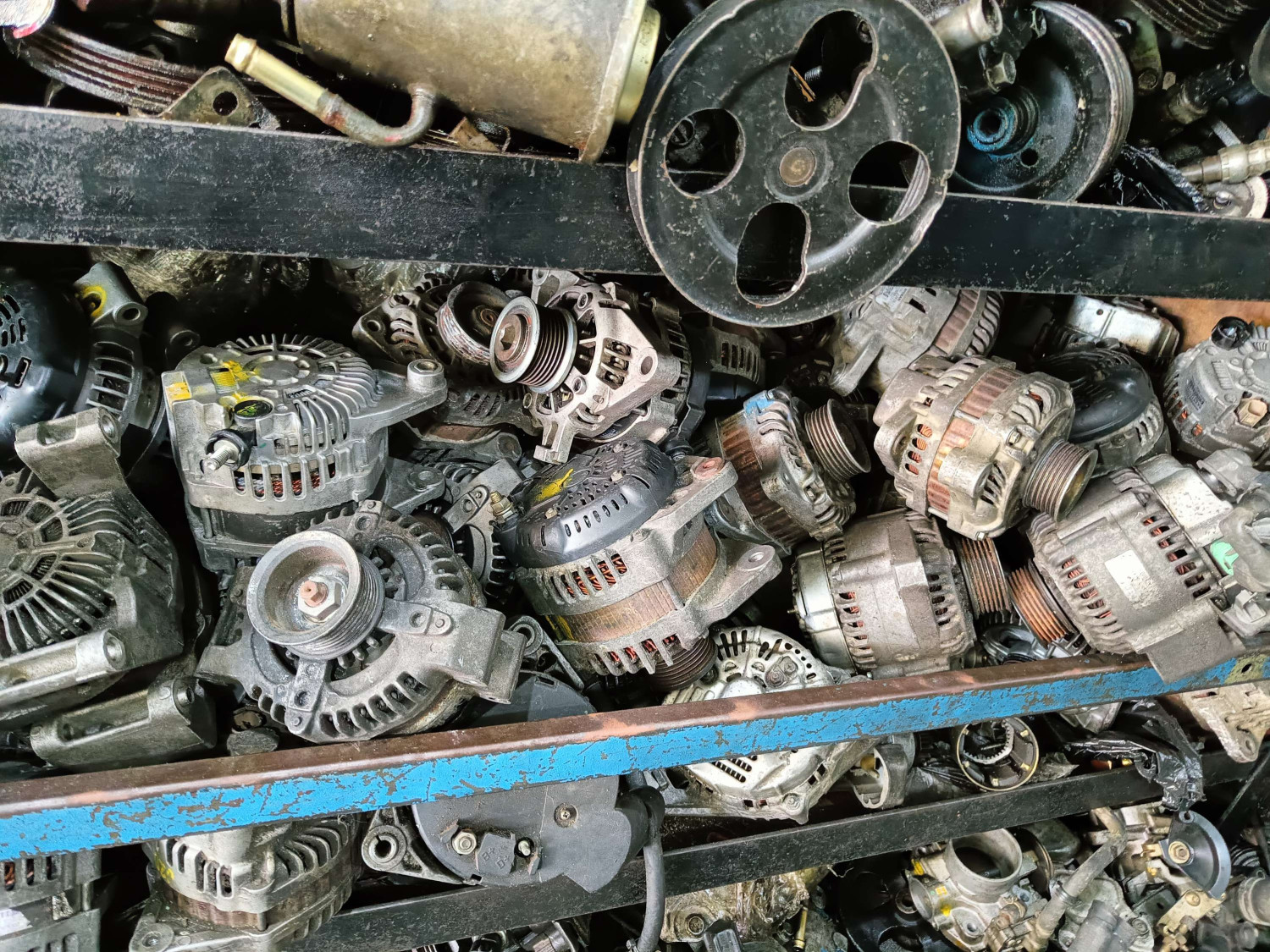 Sebelum Mudik, Kenali Tanda-tanda Alternator Mobil Bekas Mulai Rusak
