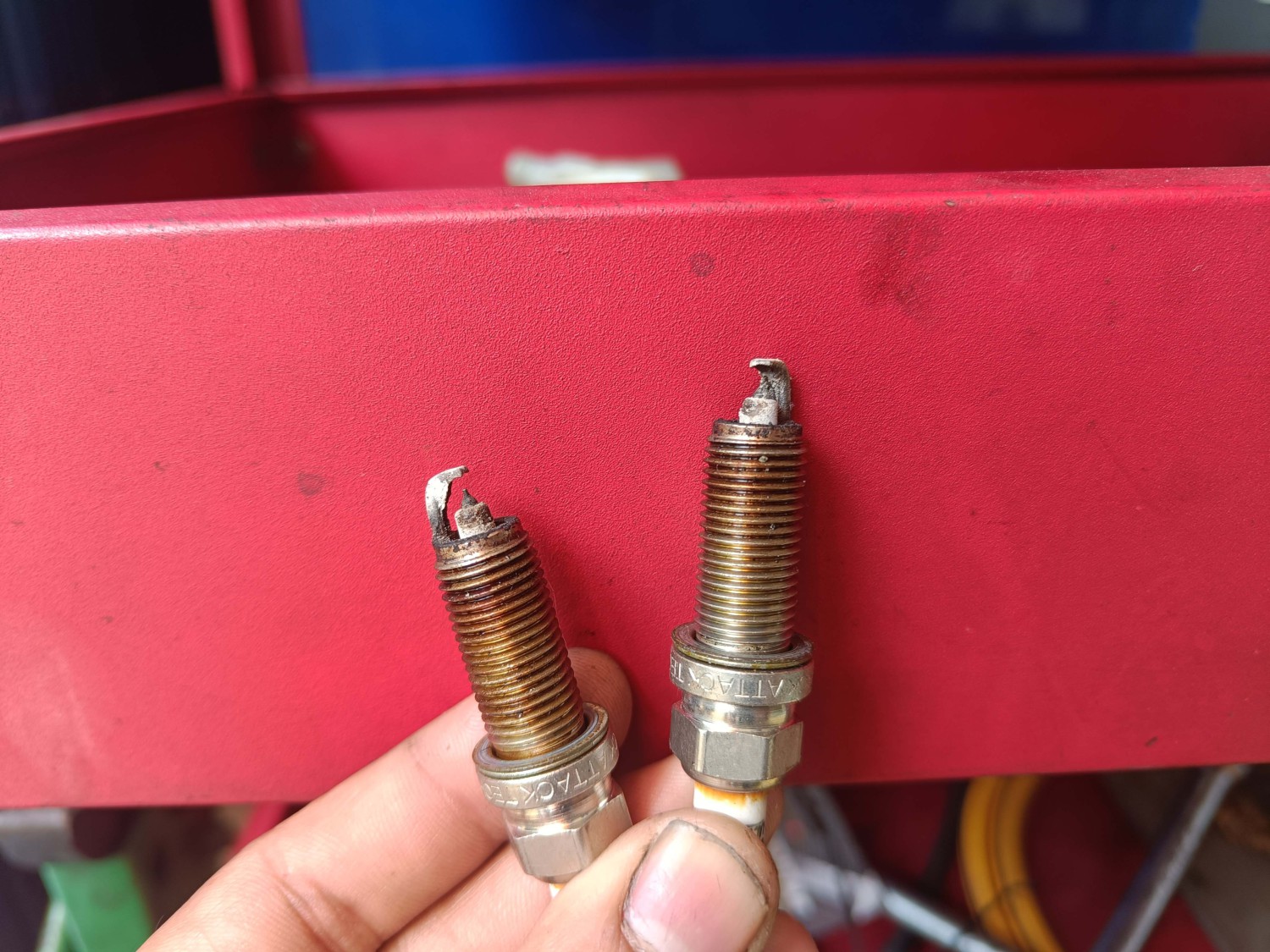 Pentingnya Bersihkan Busi Mobil Berkala, Ini Manfaatnya Bagi Mesin