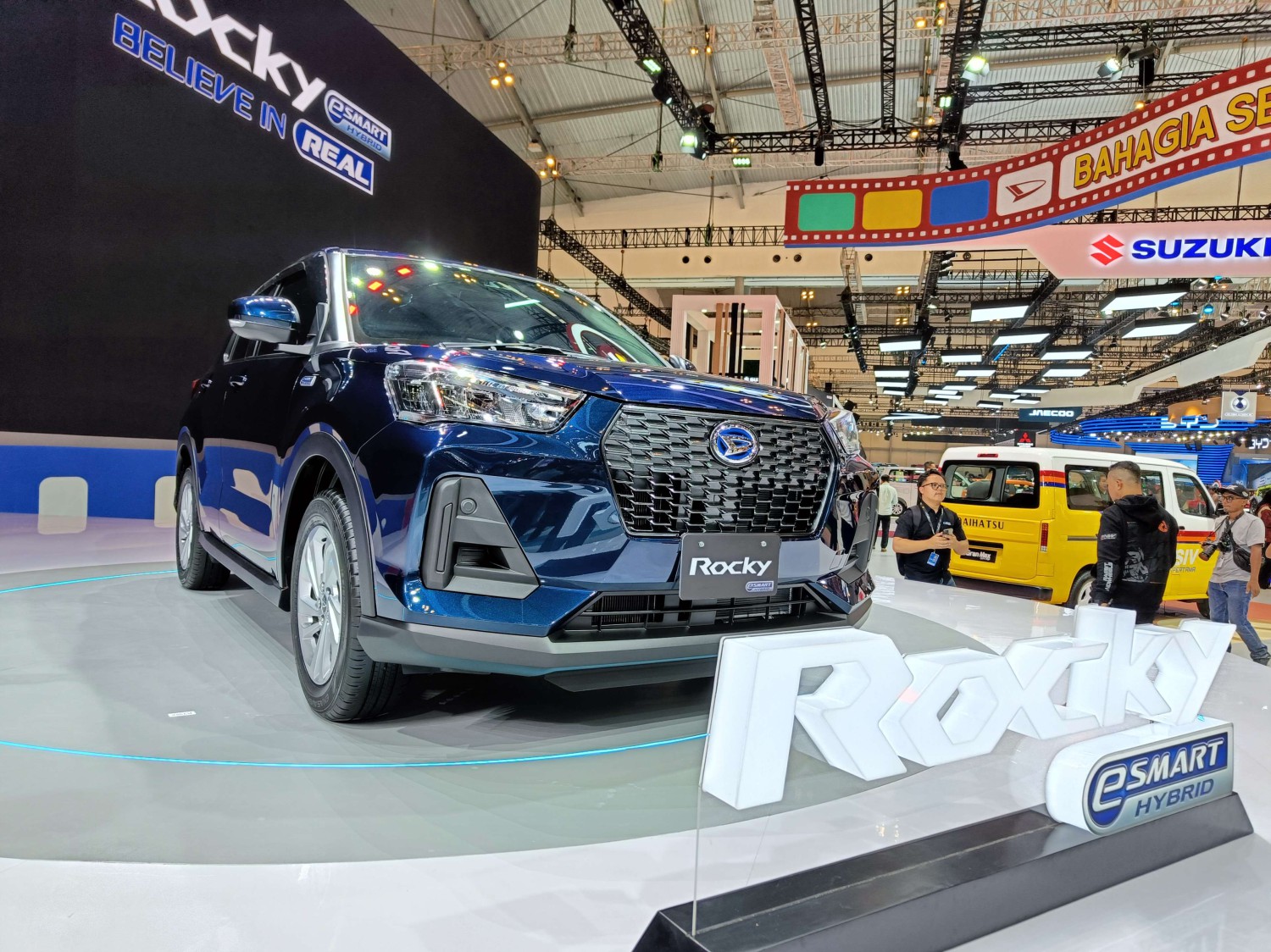 Daihatsu Ungkap Dampak Isu Energi ke Rocky Hybrid, Mobil Irit Makin Dicari