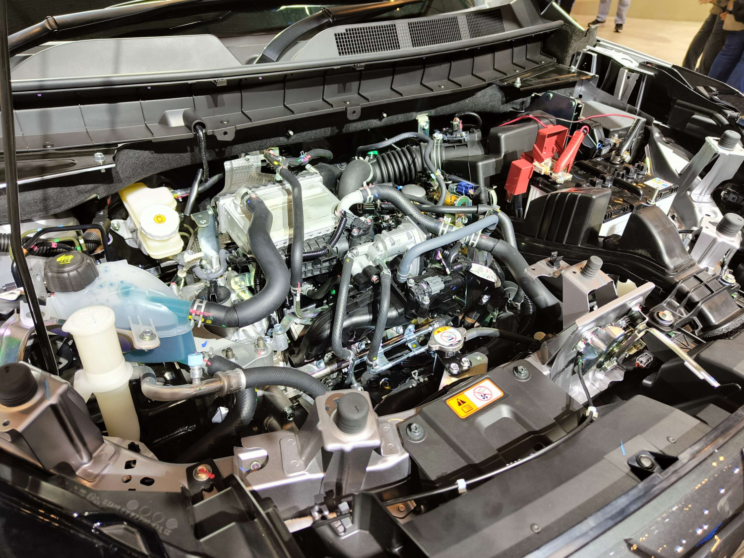 Mitsubishi Destinator SUV Muat Banyak, Mesin Turbo Dengan Konsumsi Bensin Irit