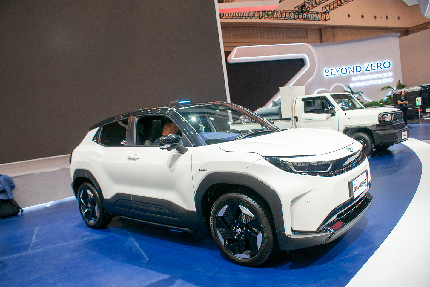 Harganya Lumayan, Toyota Urban Cruiser EV Dapat Fitur Apa Saja