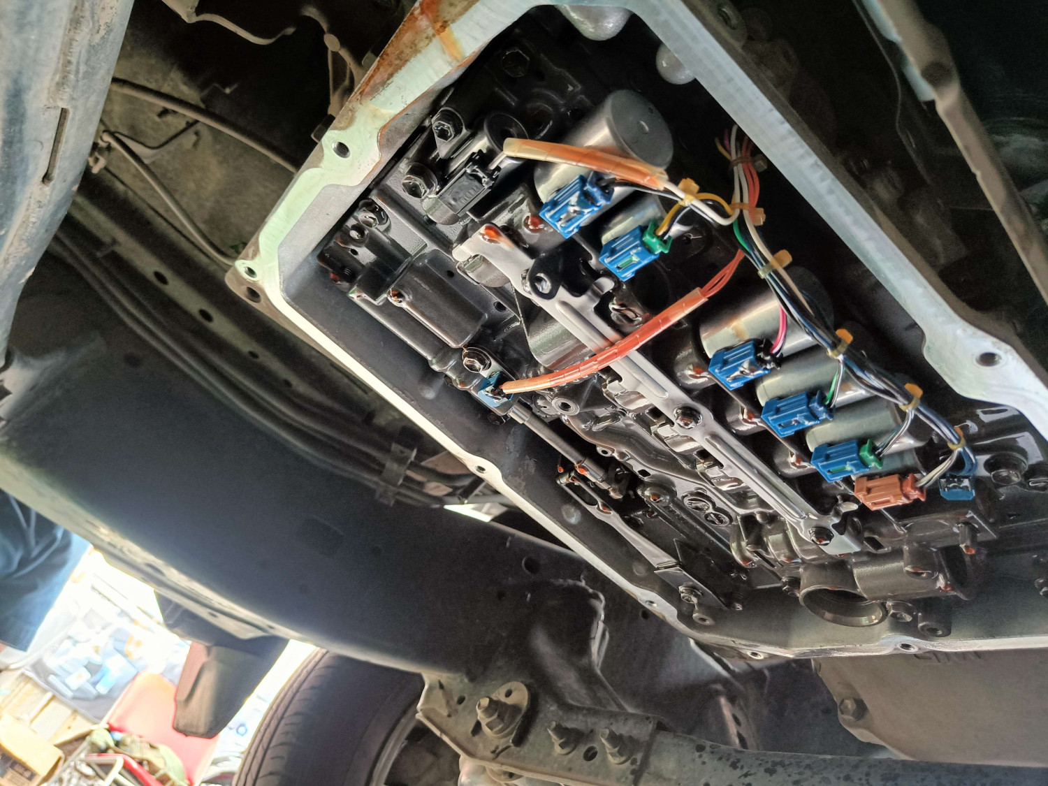 Begini Perawatan Transmisi Matik Mobil yang Perlu Pemilik Ketahui