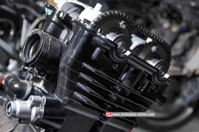 Begini Cara Bikin Awet Rantai Keteng di Motor, Triknya Mudah Banget