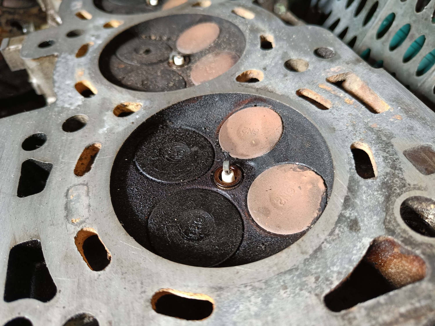 Ternyata Salah Cara Bersihkan Bisa Bikin Umur Busi Mobil Jadi Pendek