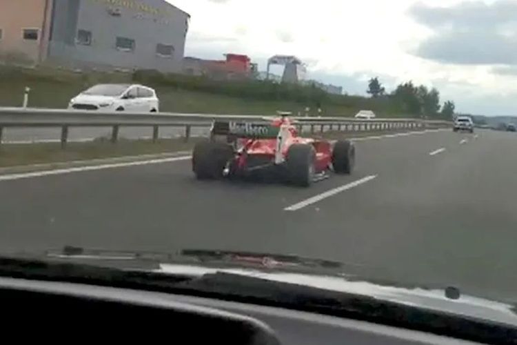 Selama 6 Tahun Jadi Misteri, Sopir Mobil F1 Keliaran di Jalan Raya Akhirnya Terkuak