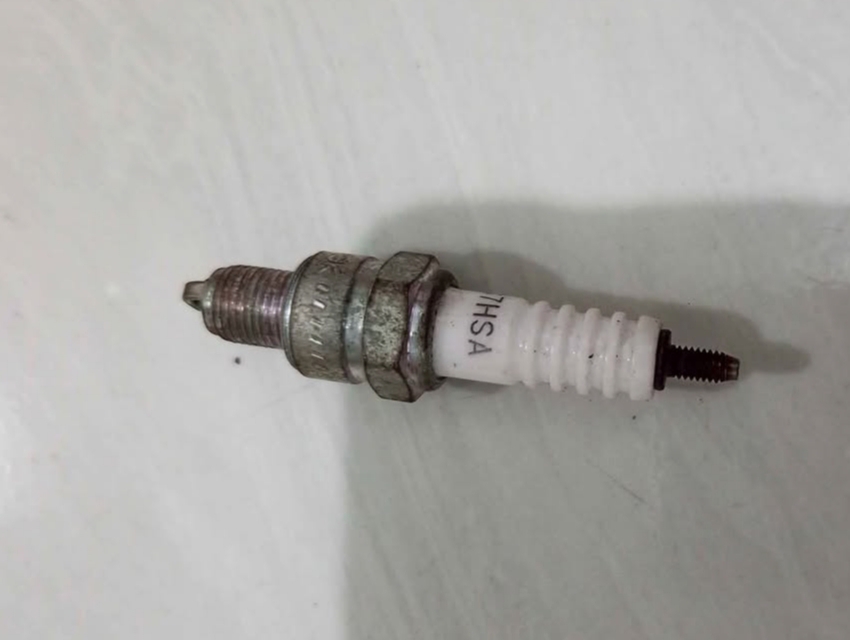 Busi Mobil Bisa Jadi Indikator Kondisi Mesin, Begini Cara Membacanya