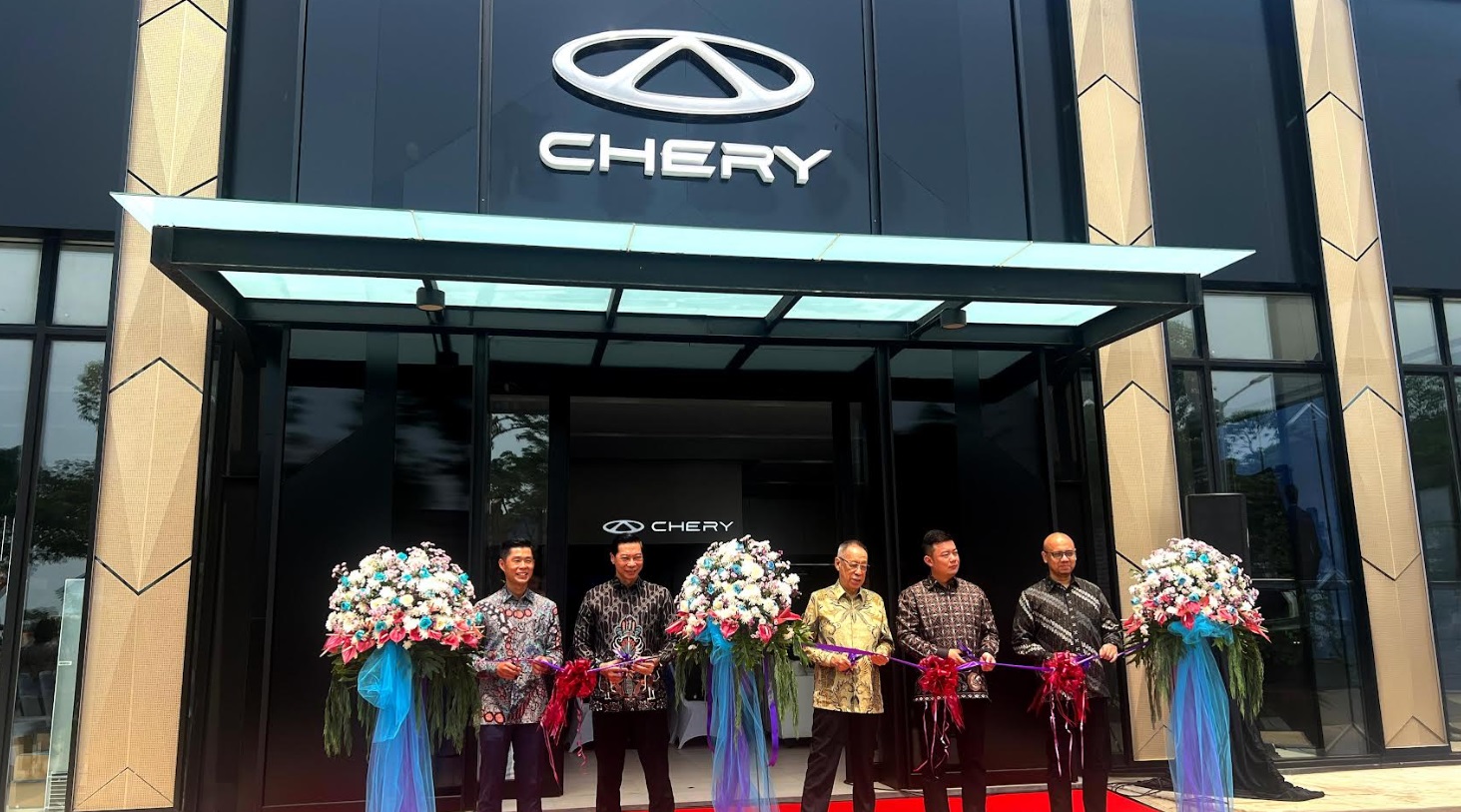 Test Drive, Chery Buka Dealer Baru di PIK 2, Ada Unit Test Drive Boleh Dicoba