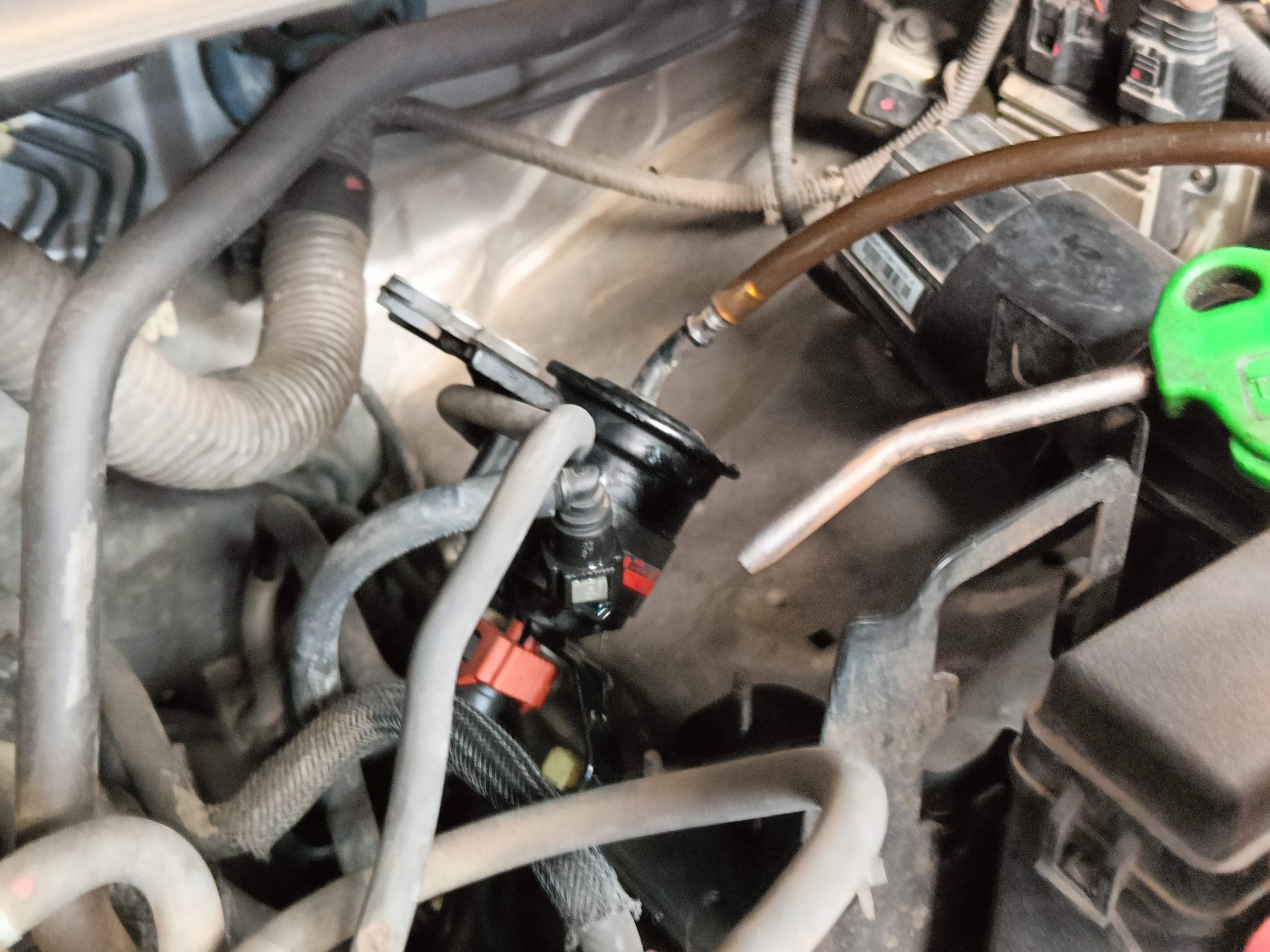 Filter Bahan Bakar Kotor Bikin Mobil Boros, Begini Penjelasannya