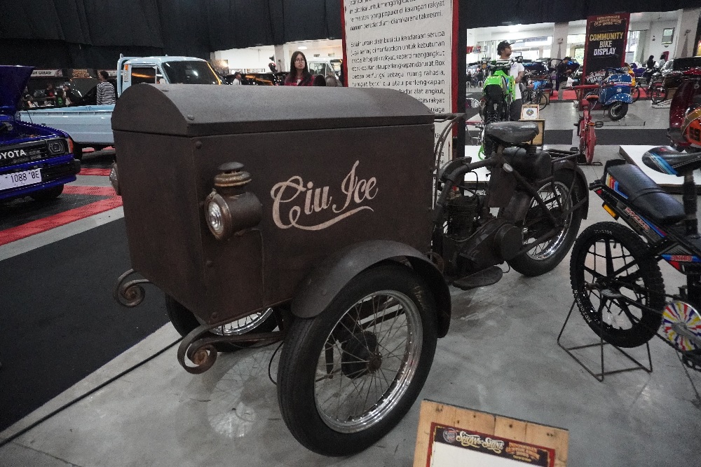 Gerobak Ciu Jadul Mejeng di ICS 2025, Bukti Motor Custom Hadir Untuk Perlawanan