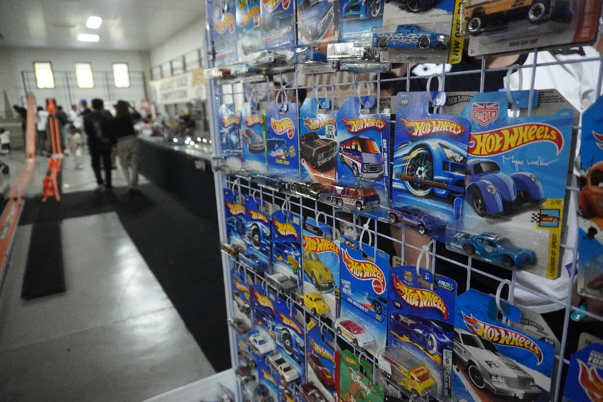 ICS 2025 Jadi Surganya Penghobi Diecast, Lapak Diserbu Bocil Sampai Bapak-bapak
