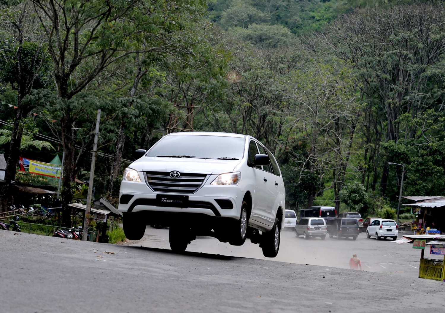 Mau Ganti Busi Innova? Cek Harga dan Jadwal Gantinya Disini!